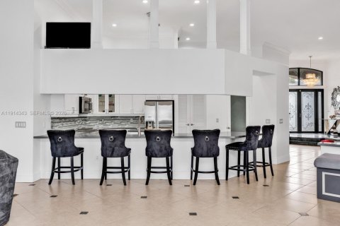 Villa ou maison à vendre à Davie, Floride: 5 chambres, 383.69 m2 № 2082424 - photo 14