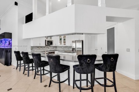 Villa ou maison à vendre à Davie, Floride: 5 chambres, 383.69 m2 № 2082424 - photo 13