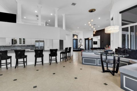 Villa ou maison à vendre à Davie, Floride: 5 chambres, 383.69 m2 № 2082424 - photo 15