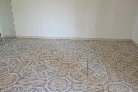 Copropriété à vendre à Miami Gardens, Floride: 1 chambre, 61.32 m2 № 2066450 - photo 3
