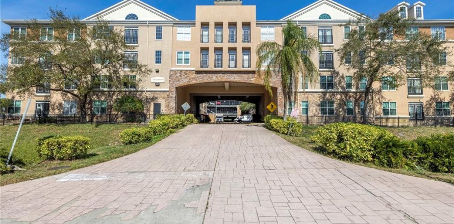 Condo in Tampa, Florida, 1 bedroom № 2106131