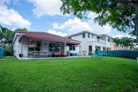 Casa en alquiler en Miramar, Florida, 3 dormitorios, 141.4 m2 № 2080347 - foto 14