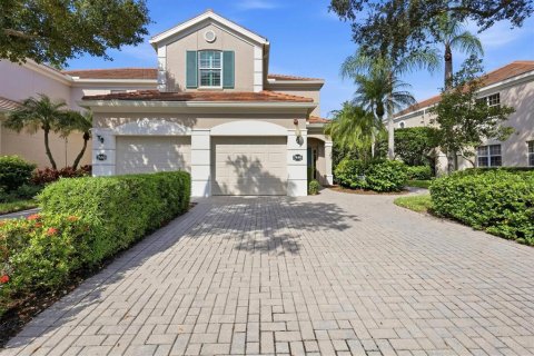Condo à Sarasota, Floride, 3 chambres  № 2400167