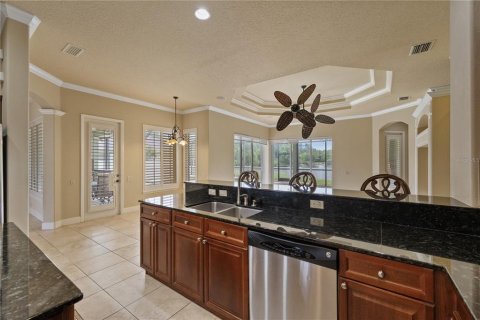 House in Land O' Lakes, Florida 4 bedrooms, 340.3 sq.m. № 2105326 - photo 27