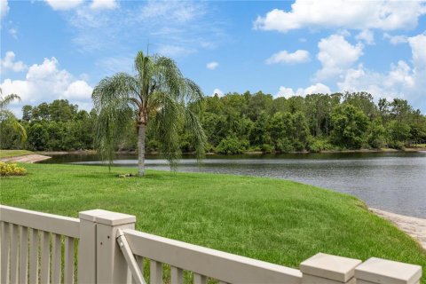 House in Land O' Lakes, Florida 4 bedrooms, 340.3 sq.m. № 2105326 - photo 4