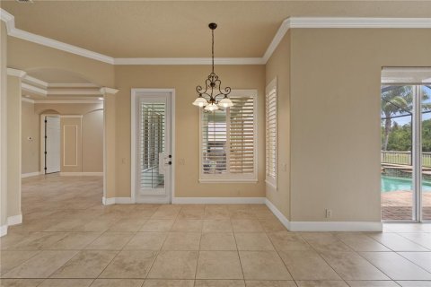 House in Land O' Lakes, Florida 4 bedrooms, 340.3 sq.m. № 2105326 - photo 28