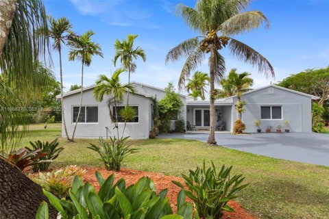 Купить виллу или дом в Хомстед, Флорида 4 спальни, 226.22м2, № 2030409 - фото 3