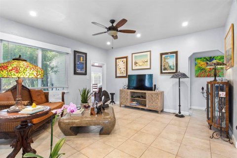 Купить виллу или дом в Хомстед, Флорида 4 спальни, 226.22м2, № 2030409 - фото 6