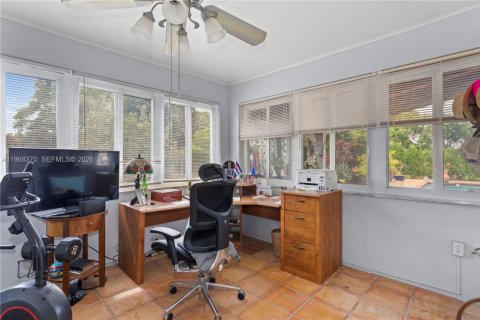 Купить виллу или дом в Хомстед, Флорида 4 спальни, 226.22м2, № 2030409 - фото 17