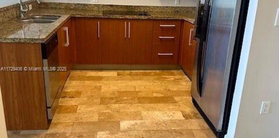 Condominio en Miami, Florida, 1 dormitorio № 1764911