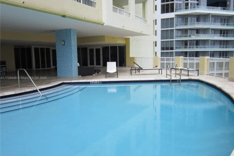 Condominio en venta en Miami, Florida, 1 dormitorio, 58.53 m2 № 1764911 - foto 11