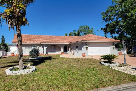 Casa en venta en Bradenton, Florida, 3 dormitorios, 185.06 m2 № 797107 - foto 1