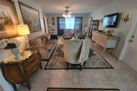 Casa en venta en Bradenton, Florida, 3 dormitorios, 185.06 m2 № 797107 - foto 10