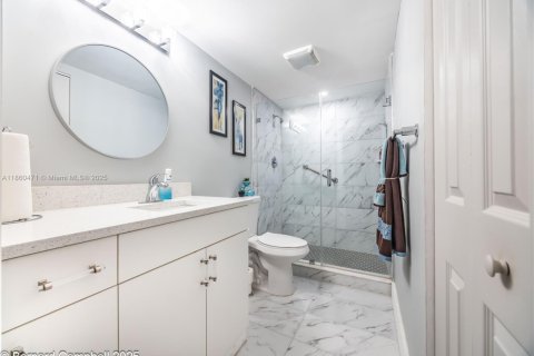 Condo in Coconut Creek, Florida, 2 bedrooms  № 1889623 - photo 12