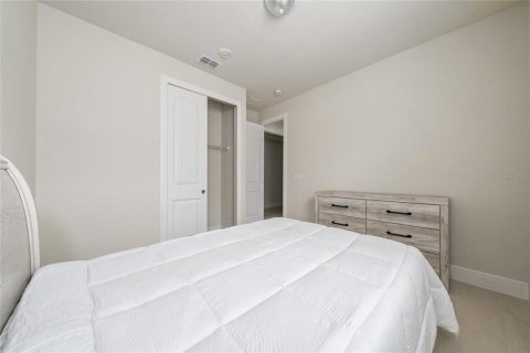 Casa en venta en Kissimmee, Florida, 4 dormitorios, 171.87 m2 № 1918374 - foto 8