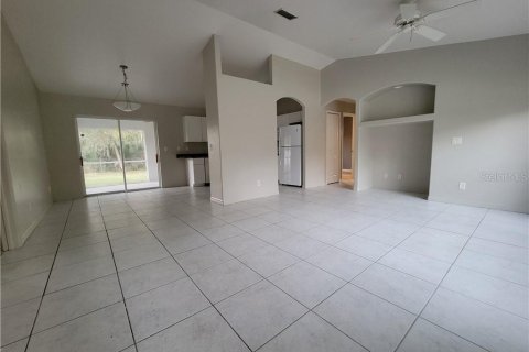 Casa en alquiler en North Port, Florida, 3 dormitorios, 116.59 m2 № 1915803 - foto 2