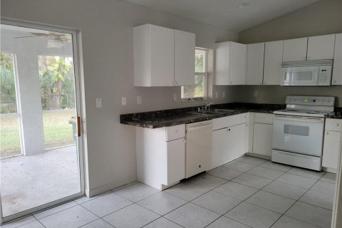 Casa en alquiler en North Port, Florida, 3 dormitorios, 116.59 m2 № 1915803 - foto 5