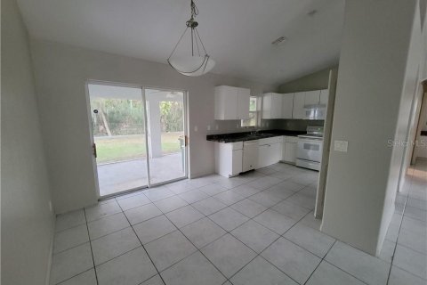 Casa en alquiler en North Port, Florida, 3 dormitorios, 116.59 m2 № 1915803 - foto 4