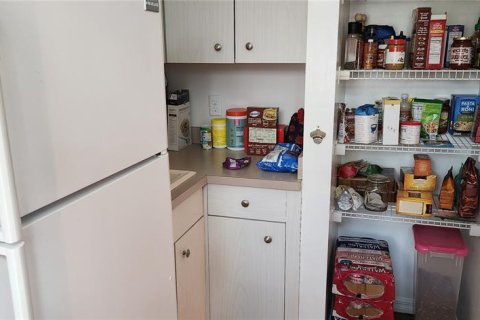 House in Clearwater, Florida 4 bedrooms, 300.72 sq.m. № 1548467 - photo 20