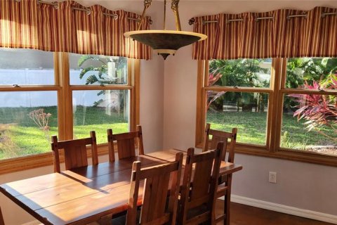 House in Clearwater, Florida 4 bedrooms, 300.72 sq.m. № 1548467 - photo 17