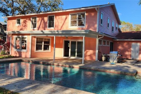 House in Clearwater, Florida 4 bedrooms, 300.72 sq.m. № 1548467 - photo 2