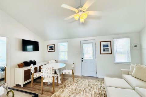 Villa ou maison à louer à Longboat Key, Floride: 1 chambre, 65.03 m2 № 2105096 - photo 8