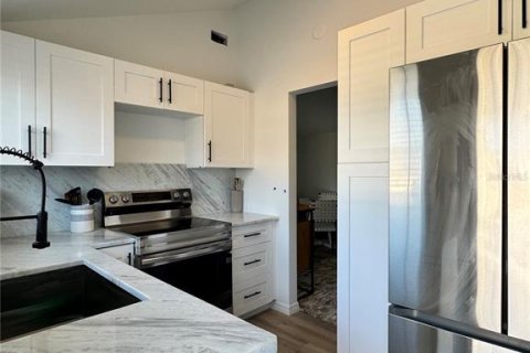 Villa ou maison à louer à Longboat Key, Floride: 1 chambre, 65.03 m2 № 2105096 - photo 11