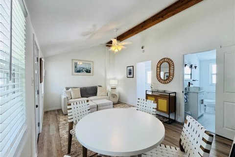Villa ou maison à louer à Longboat Key, Floride: 1 chambre, 65.03 m2 № 2105096 - photo 9