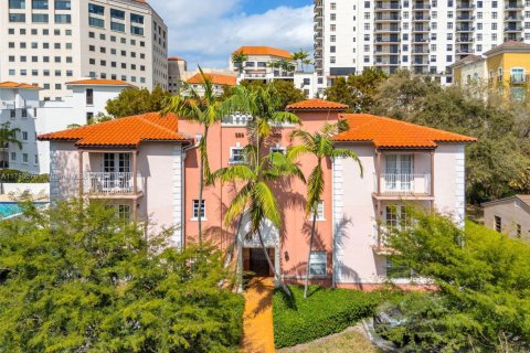 Condo à Coral Gables, Floride, 2 chambres  № 2021191