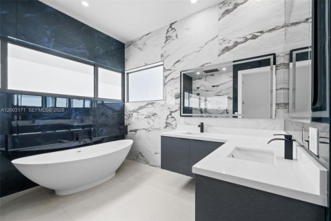 Casa en venta en Homestead, Florida, 4 dormitorios, 246.93 m2 № 2066331 - foto 26