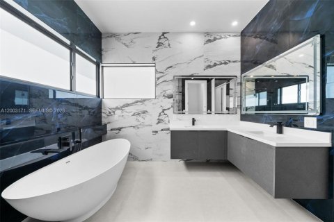 Casa en venta en Homestead, Florida, 4 dormitorios, 246.93 m2 № 2066331 - foto 27