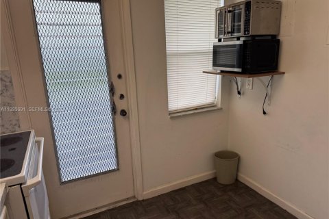 Apartment in Hollywood, Florida 1 bedroom, 72 sq.m. № 2086332 - photo 3