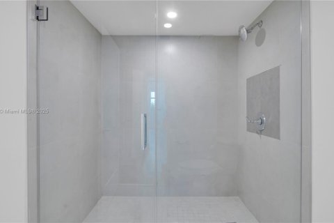 Appartement à louer à Miami, Floride: 2 chambres, 130.43 m2 № 1921506 - photo 13