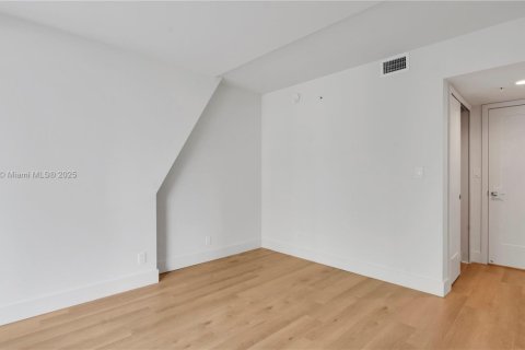Appartement à louer à Miami, Floride: 2 chambres, 130.43 m2 № 1921506 - photo 16
