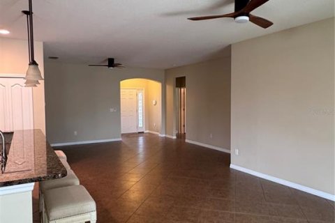 Villa ou maison à louer à Sarasota, Floride: 3 chambres, 162.02 m2 № 2101134 - photo 4