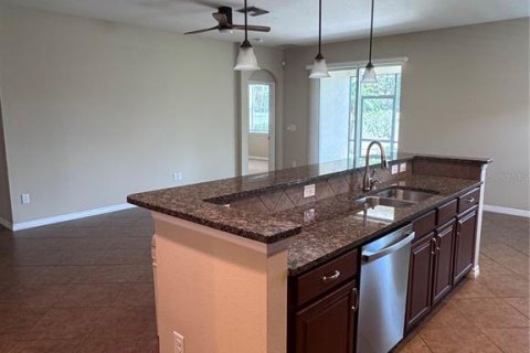 Villa ou maison à louer à Sarasota, Floride: 3 chambres, 162.02 m2 № 2101134 - photo 3
