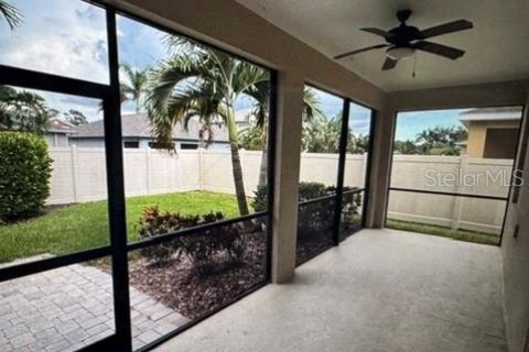 Villa ou maison à louer à Sarasota, Floride: 3 chambres, 162.02 m2 № 2101134 - photo 6