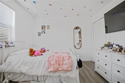 Adosado en venta en Miramar, Florida, 3 dormitorios, 153.29 m2 № 2015725 - foto 15