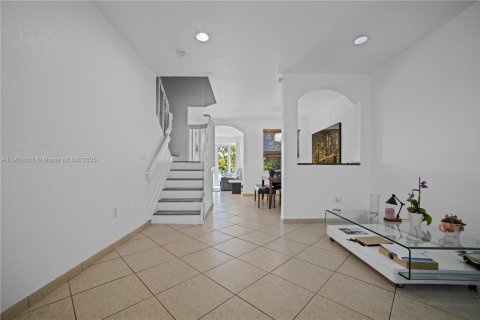 Adosado en venta en Miramar, Florida, 3 dormitorios, 153.29 m2 № 2015725 - foto 4