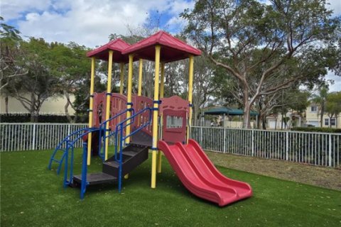 Adosado en venta en Miramar, Florida, 3 dormitorios, 153.29 m2 № 2015725 - foto 25