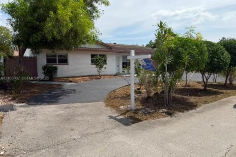 House in Fort Lauderdale, Florida 4 bedrooms, 204.57 sq.m. № 2402455 - photo 23