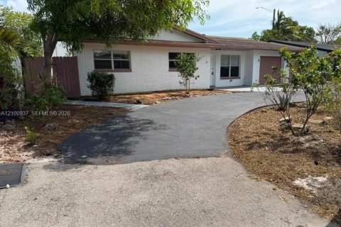 House in Fort Lauderdale, Florida 4 bedrooms, 204.57 sq.m. № 2402455 - photo 24