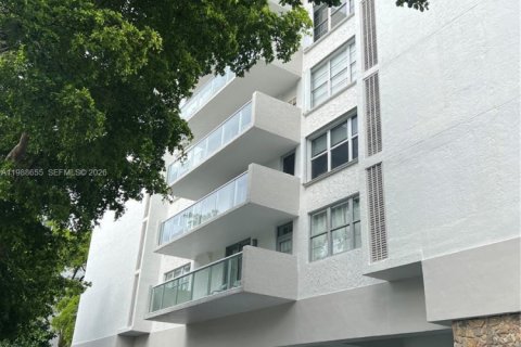 Купить кондоминиум в Бей-Харбор-Айлендс, Флорида 2 спальни, 133.87м2, № 2051021 - фото 5