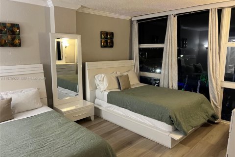 Copropriété à vendre à Fort Lauderdale, Floride: 2 chambres, 122.63 m2 № 2032085 - photo 30