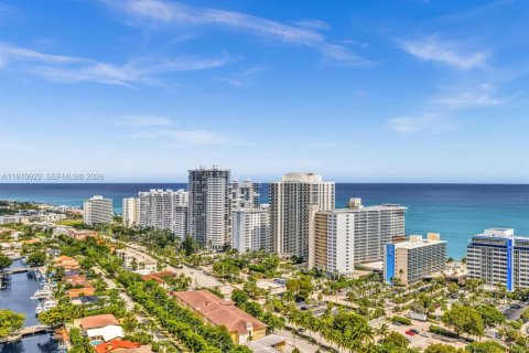 Copropriété à vendre à Fort Lauderdale, Floride: 2 chambres, 122.63 m2 № 2032085 - photo 4