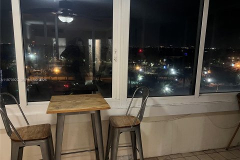 Copropriété à vendre à Fort Lauderdale, Floride: 2 chambres, 122.63 m2 № 2032085 - photo 19