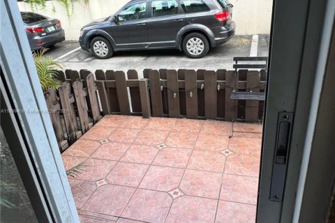 Купить виллу или дом в Майами, Флорида 2 спальни, 107.77м2, № 1950840 - фото 25