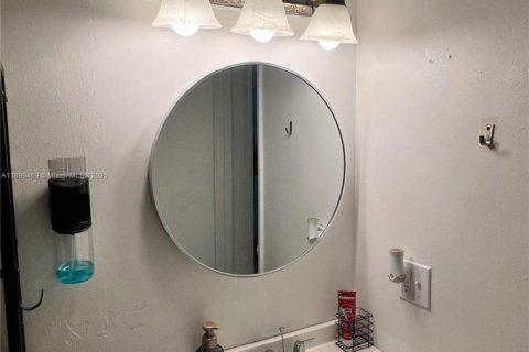 Купить виллу или дом в Майами, Флорида 2 спальни, 107.77м2, № 1950840 - фото 12