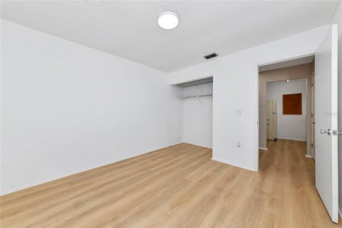 Condo in Bradenton, Florida, 2 bedrooms № 2212107 - photo 23