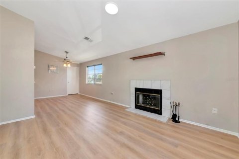 Condo in Bradenton, Florida, 2 bedrooms № 2212107 - photo 2